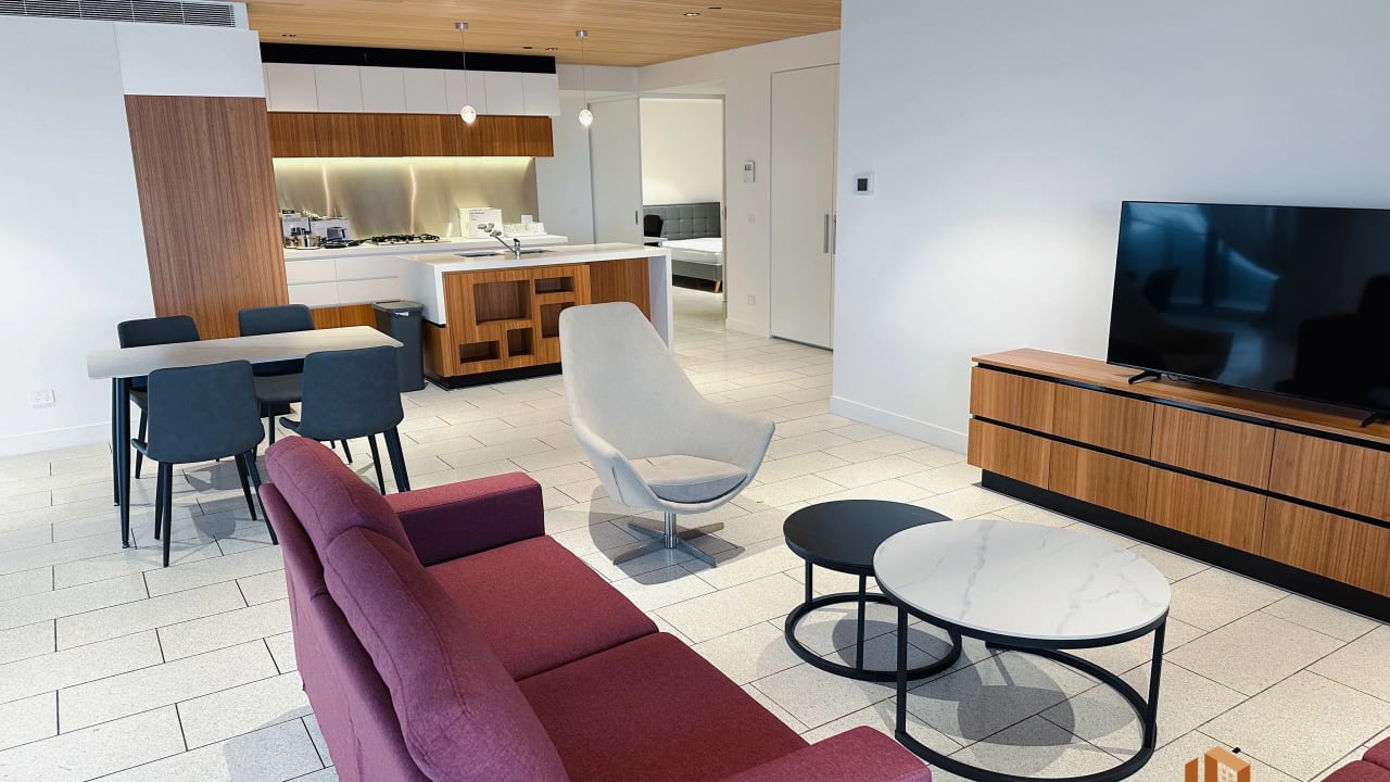 Furnished room with ensuite in a flatshare