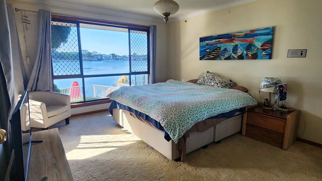 Furnished room with ensuite in a share house