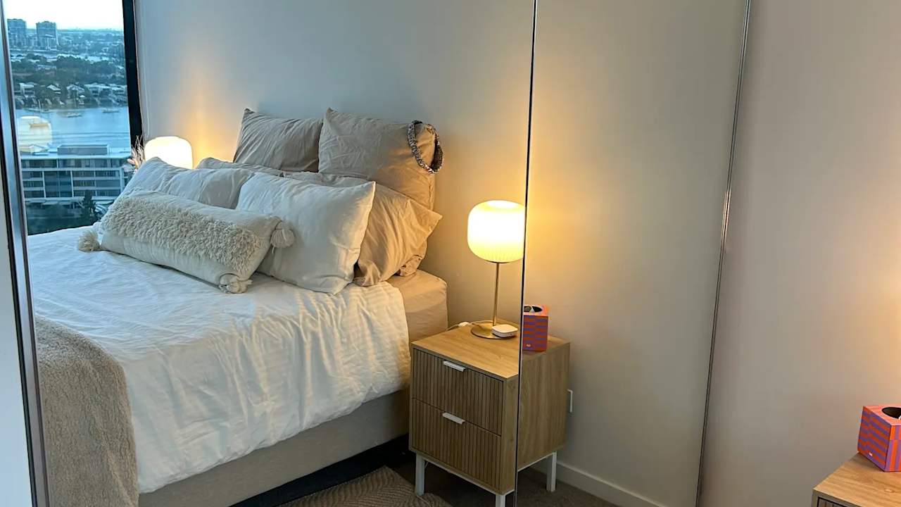 Unfurnished room with ensuite in a flatshare