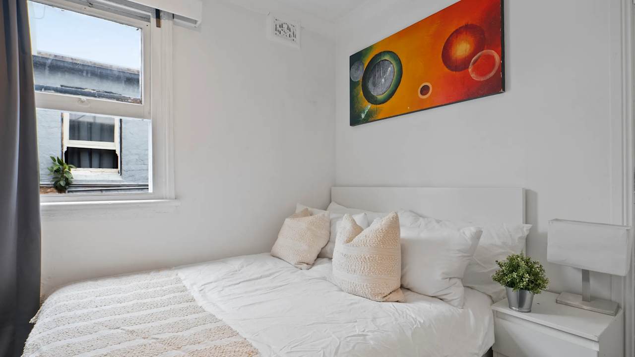 Furnished room in a share house