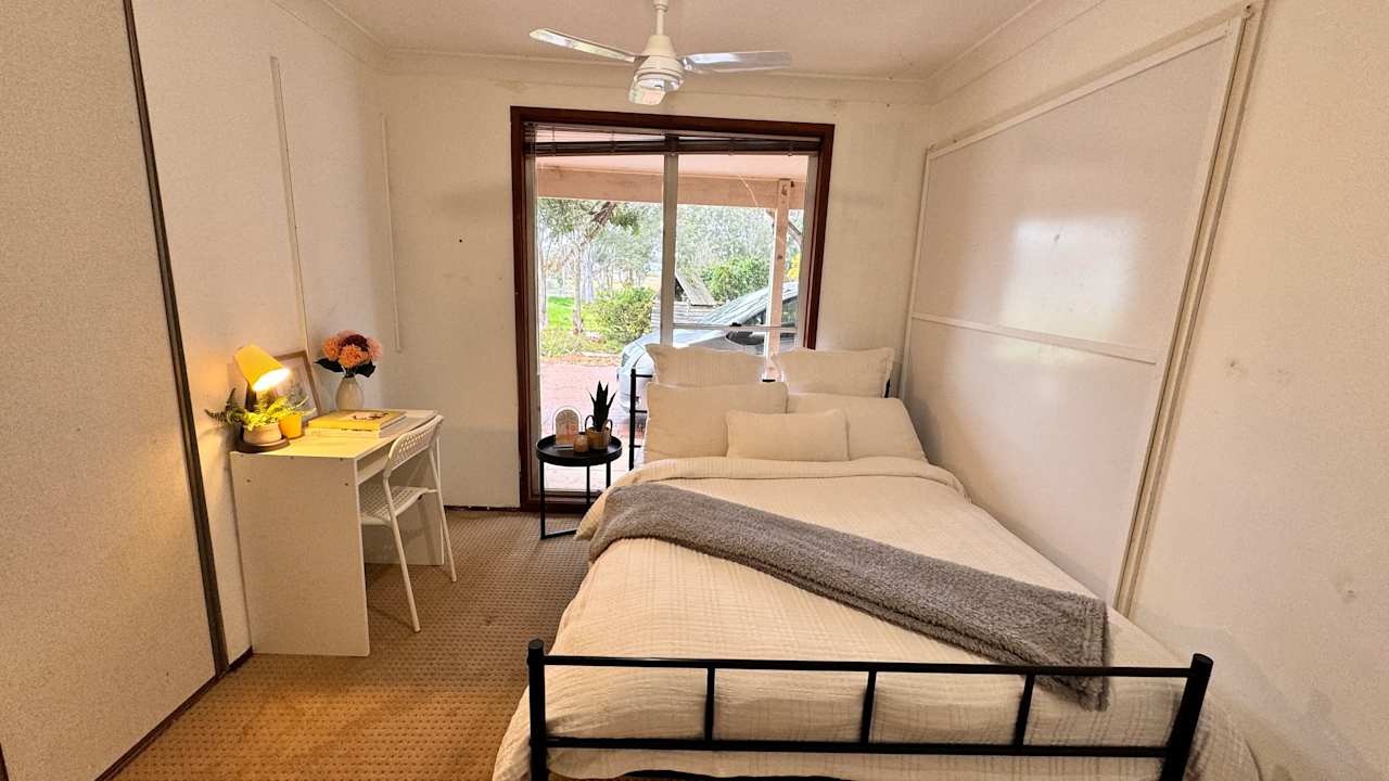 Furnished room in a flatshare