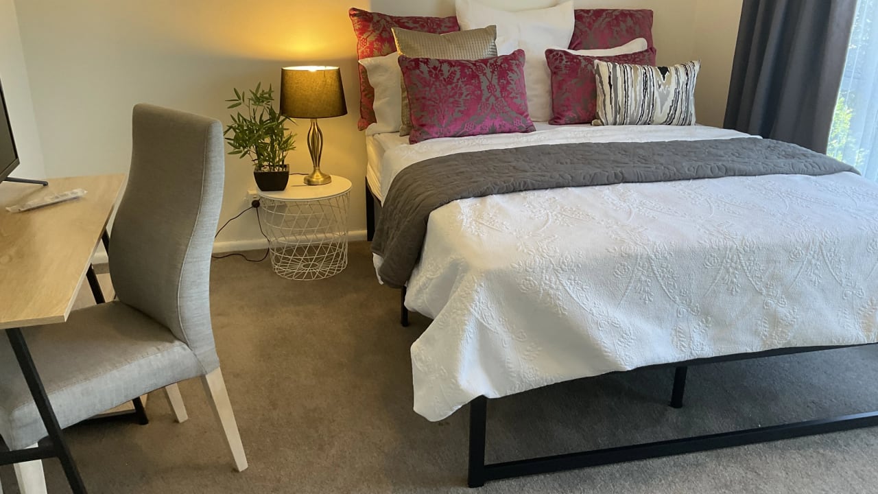 Furnished room in a share house