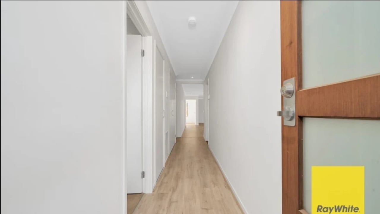 Whole property with 3 rooms for rent