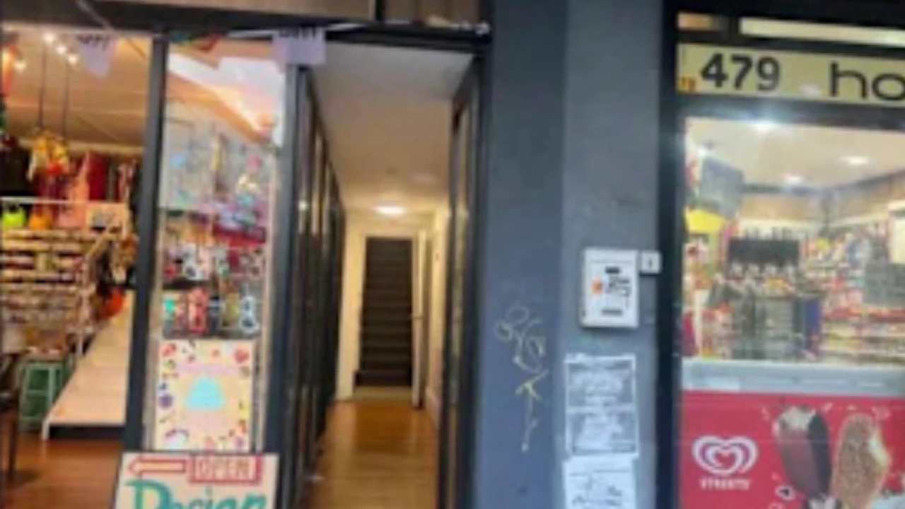 Furnished room in a share house