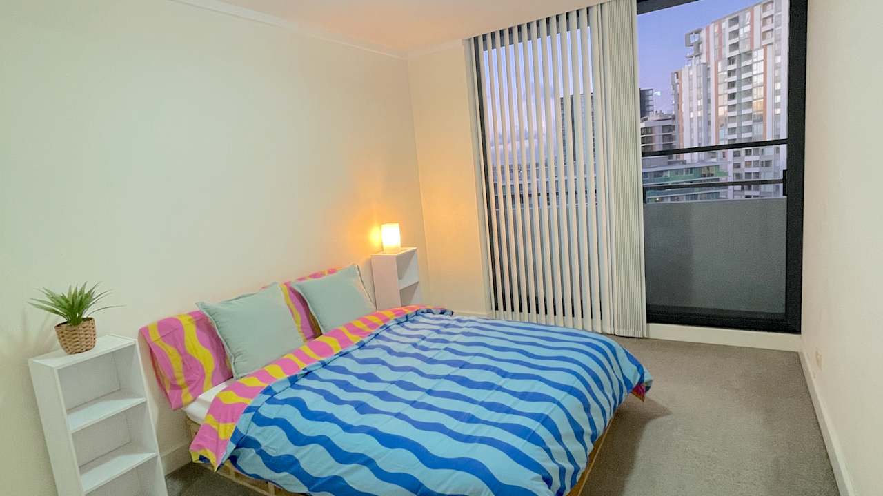 Furnished room in a flatshare