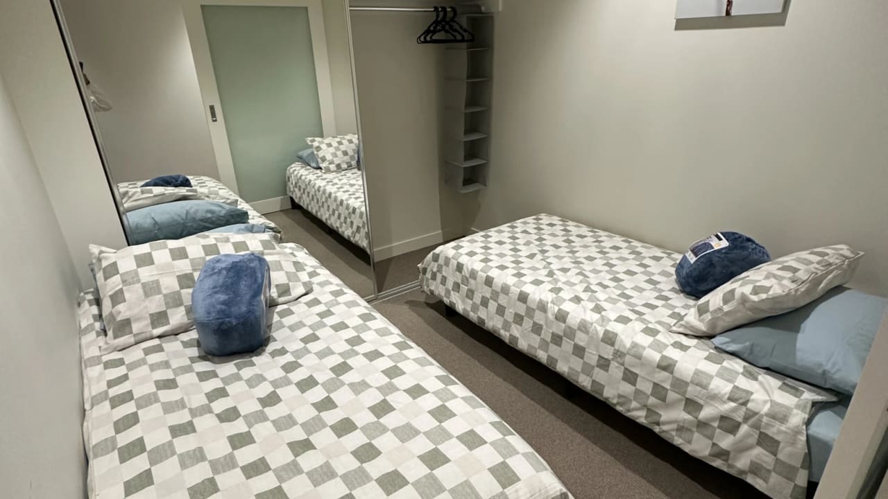 Furnished room in a flatshare