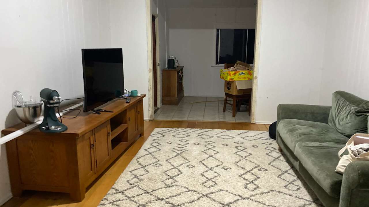 Unfurnished room in a share house