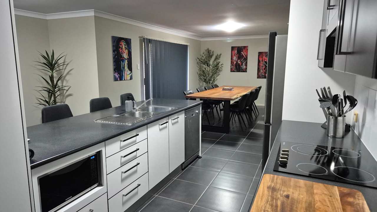 Unfurnished room in a share house