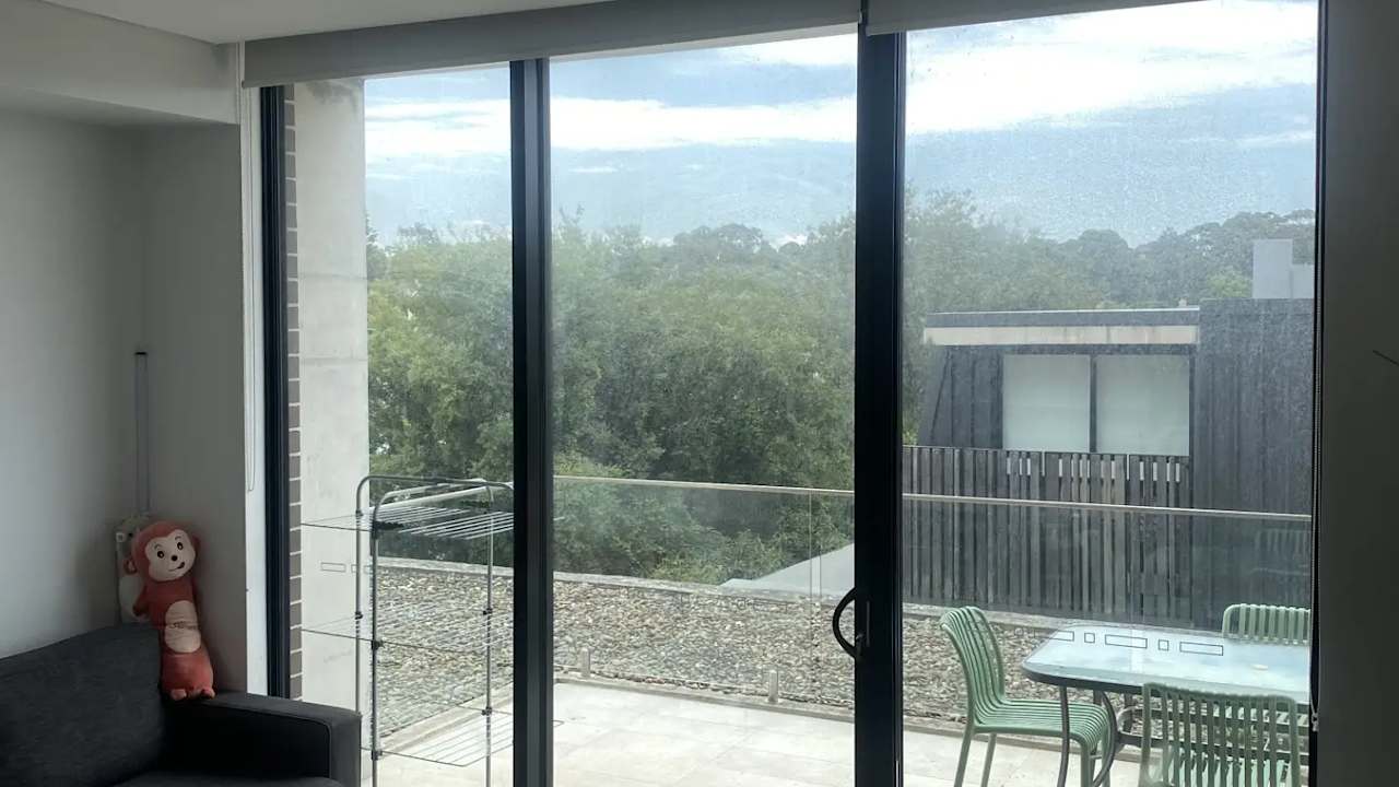 Whole property with 1 room for rent