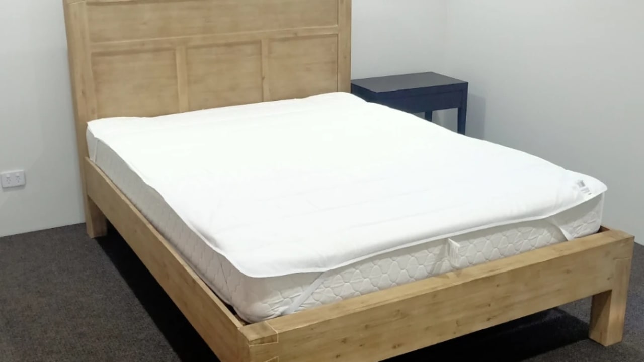 Furnished room with ensuite in a share house