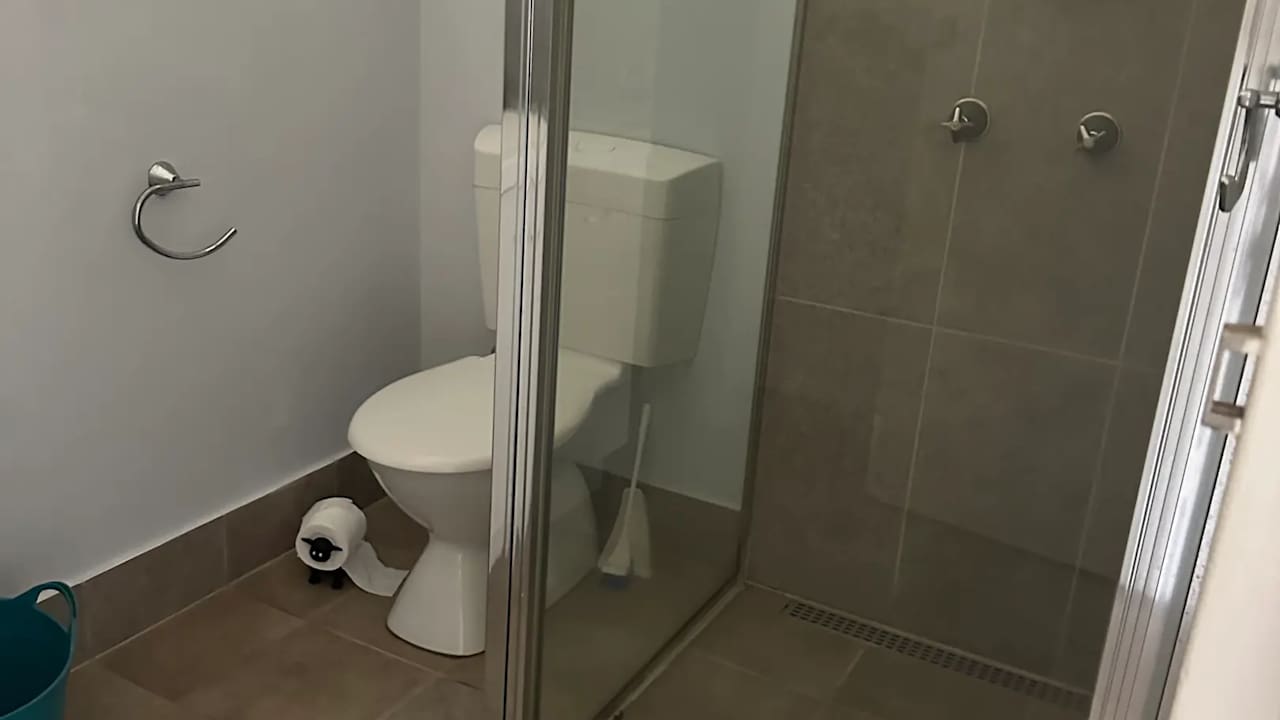 Room in a share house
