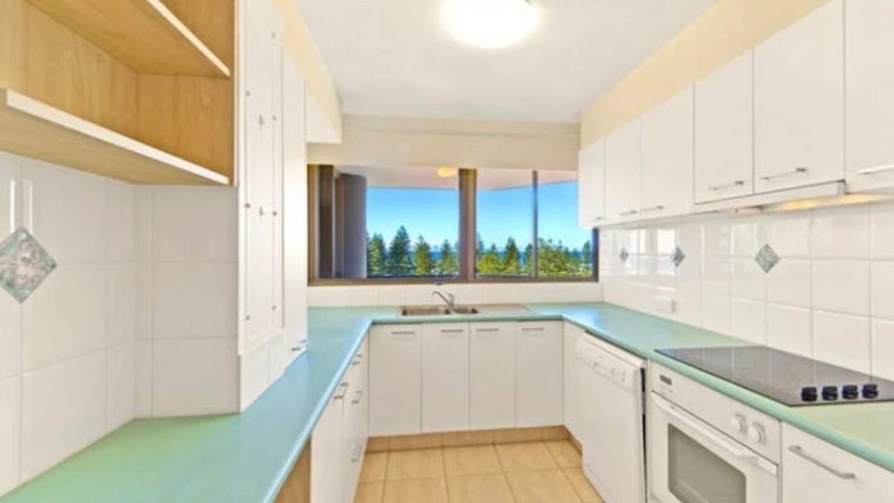 Unfurnished room with own bathroom
