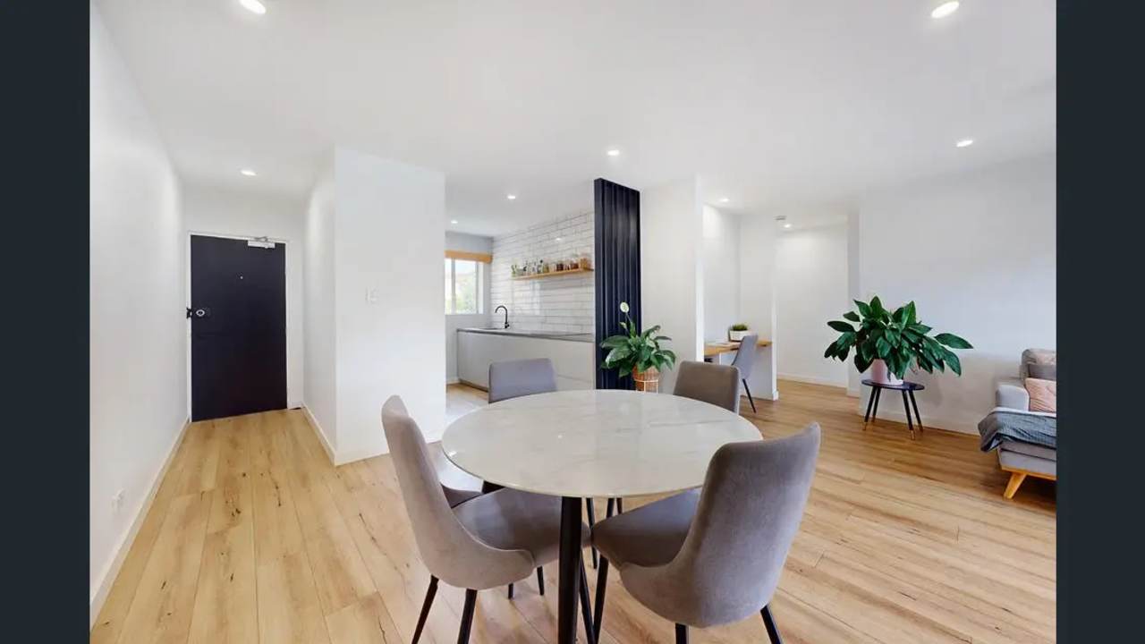 Whole property with 2 rooms for rent
