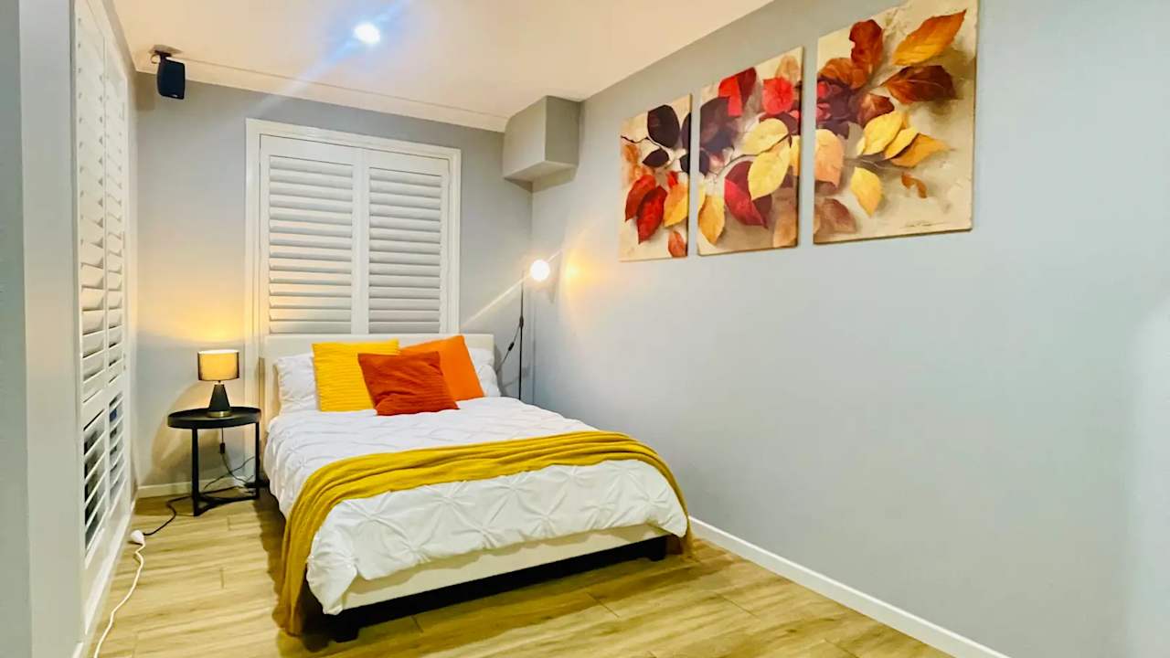 Furnished room in a share house