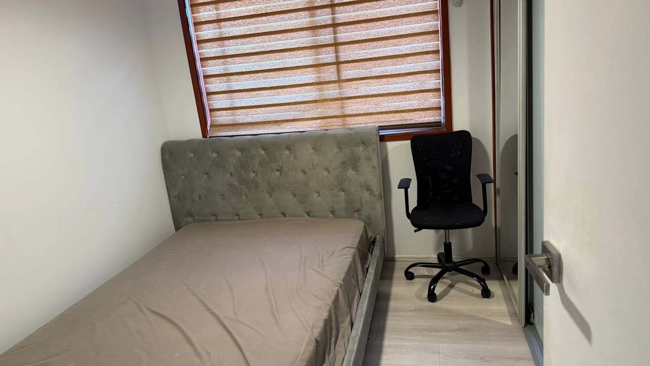 Furnished room with own bathroom