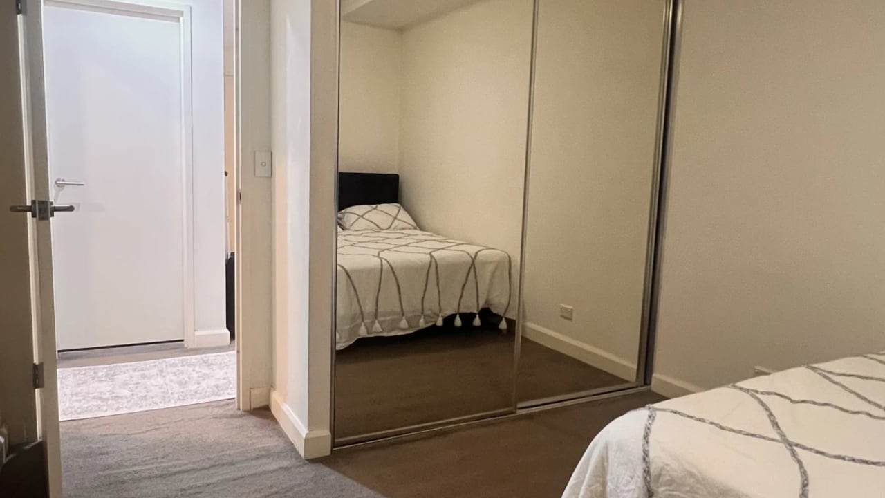 Furnished room in a flatshare