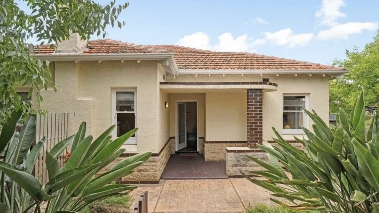 Whole property with 3 rooms for rent