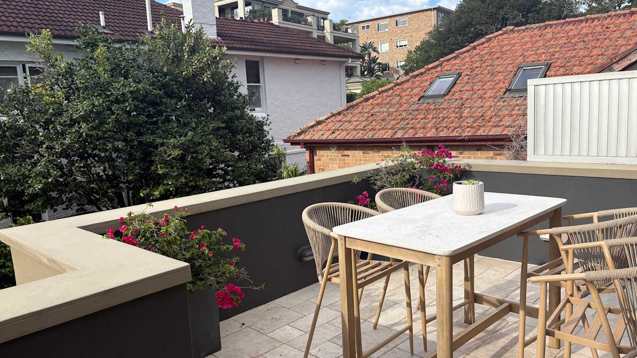 Whole property with 4 rooms for rent