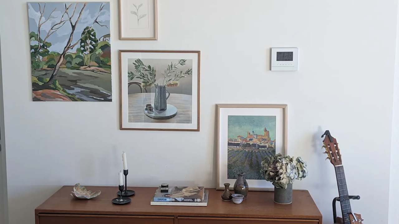 Unfurnished room in a flatshare