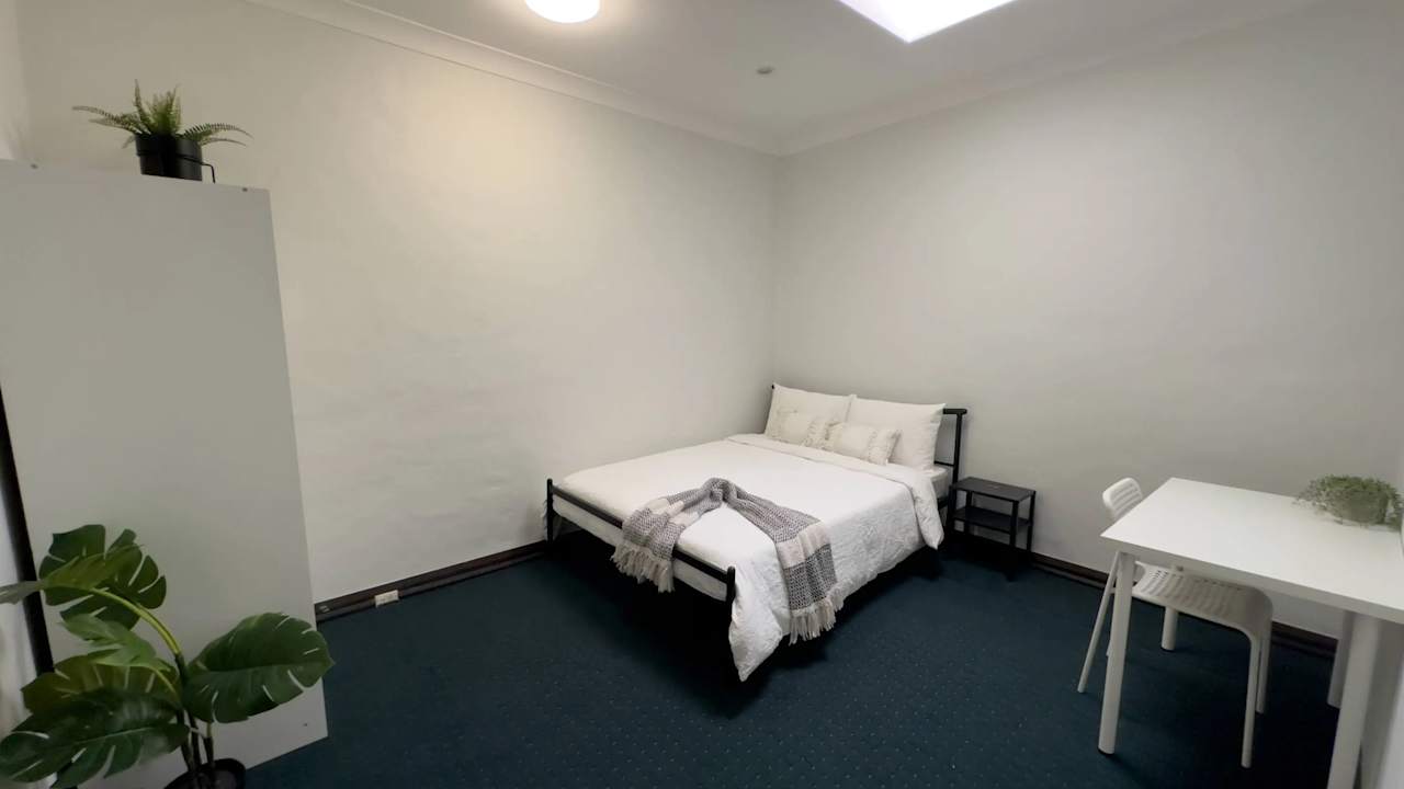 Furnished room in a share house