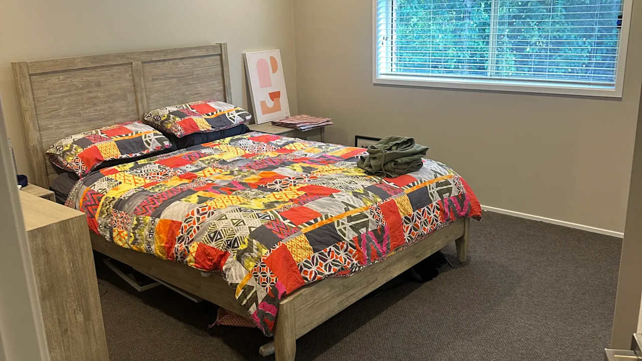 Unfurnished room with own bathroom