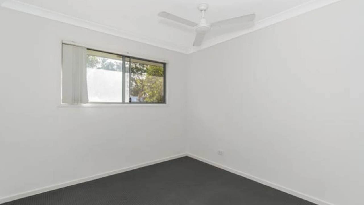 Unfurnished room with own bathroom