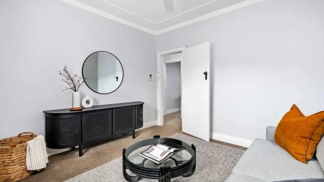Furnished room in a flatshare