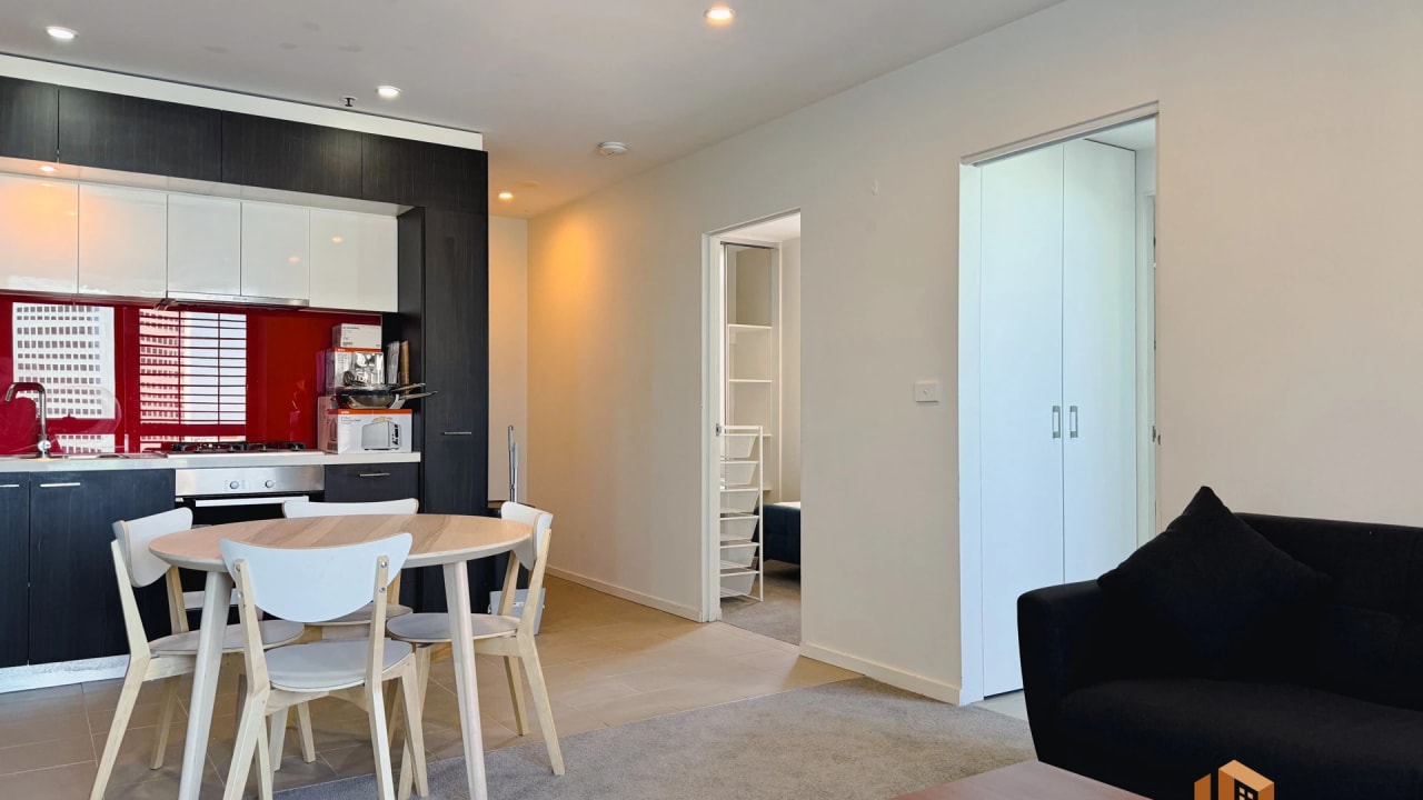 Furnished room in a flatshare