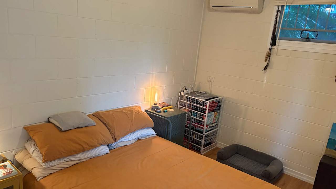 Unfurnished room in a share house