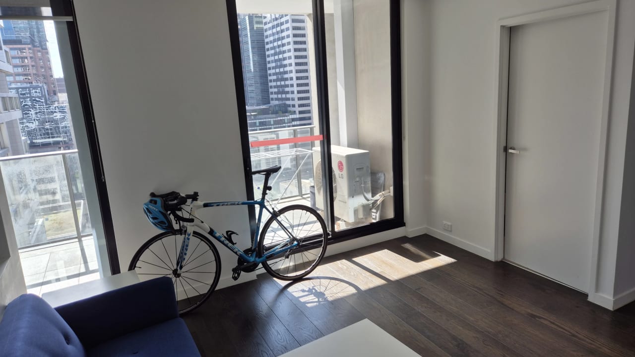 Furnished room in a flatshare