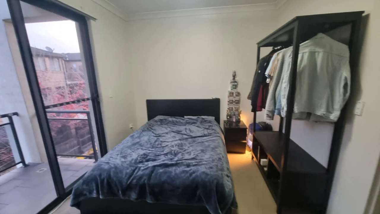 Unfurnished room with own bathroom