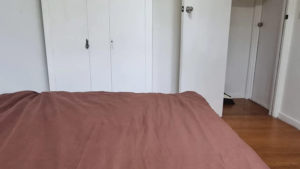 Room in a share house