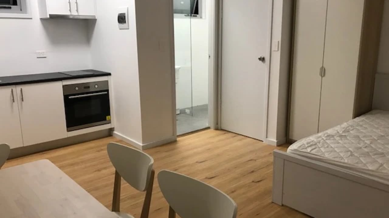 Furnished room studio flat for rent