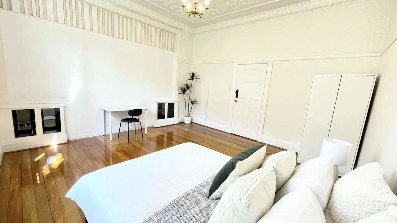 Room with ensuite in a share house