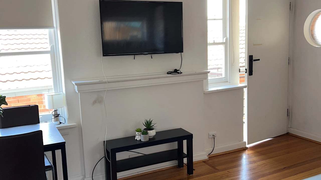 Whole property with 3 rooms for rent
