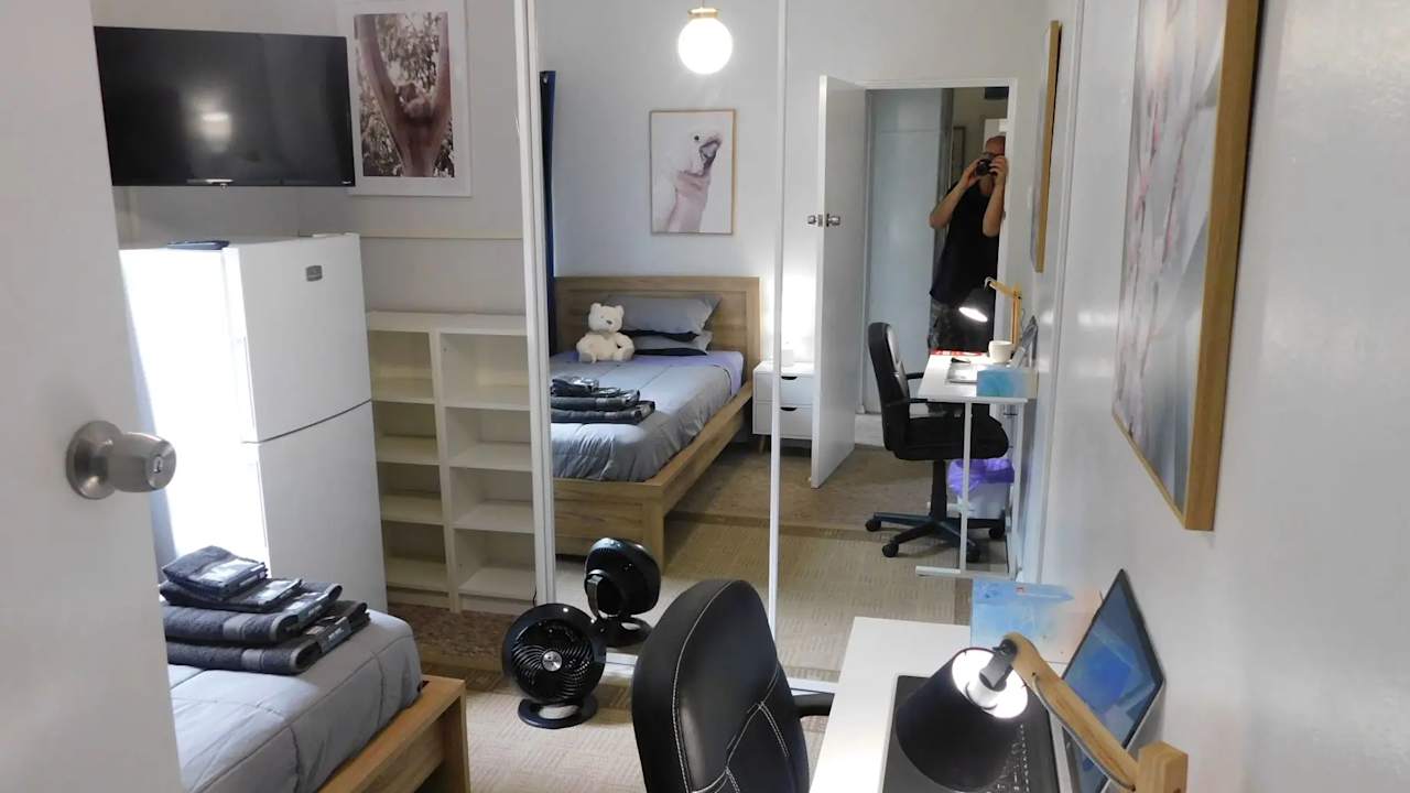 Furnished room in a flatshare