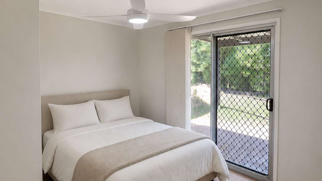 Room in a share house