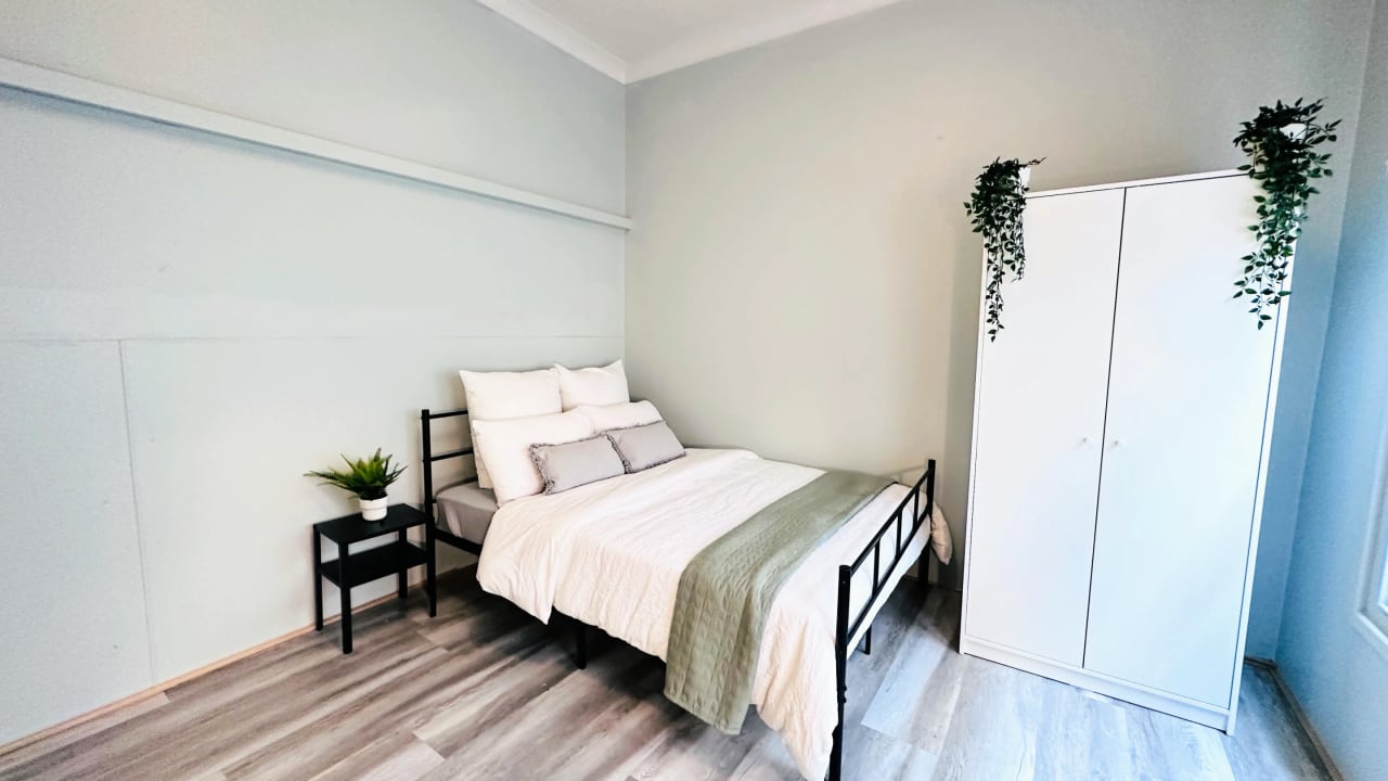Furnished room studio flat for rent