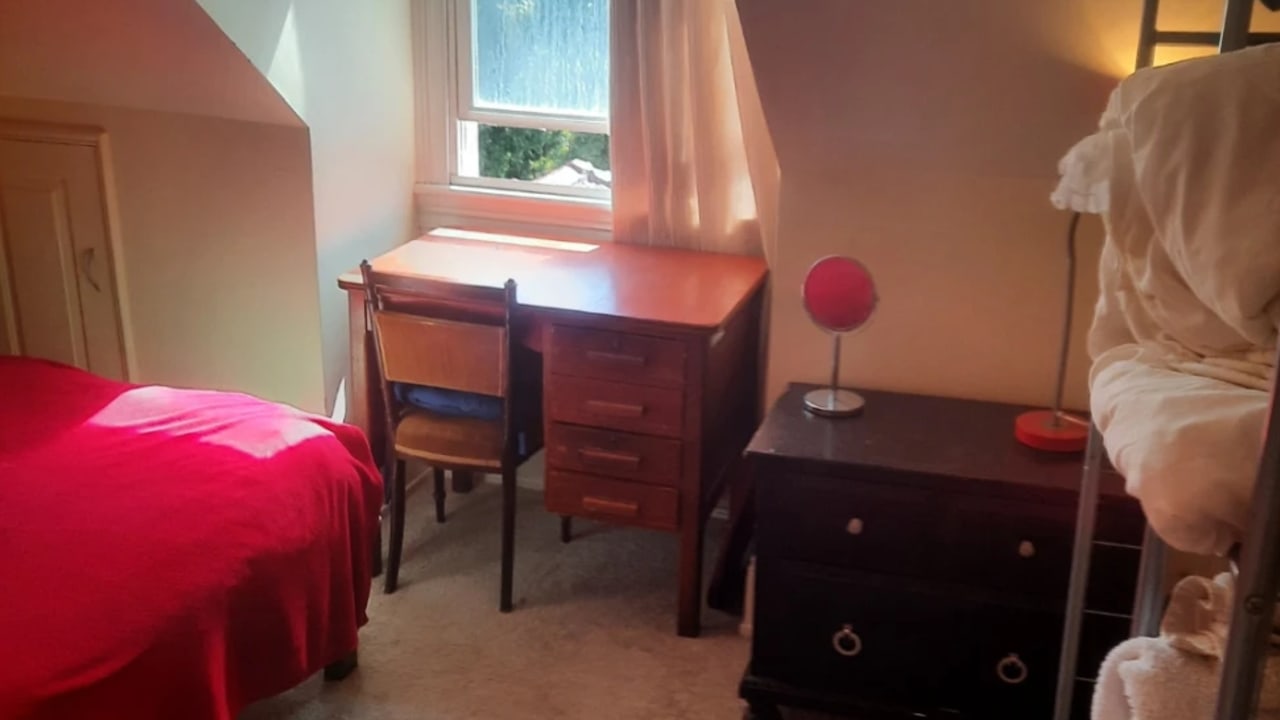 Furnished room in a share house