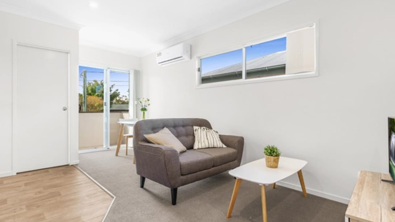 Furnished room studio flat for rent