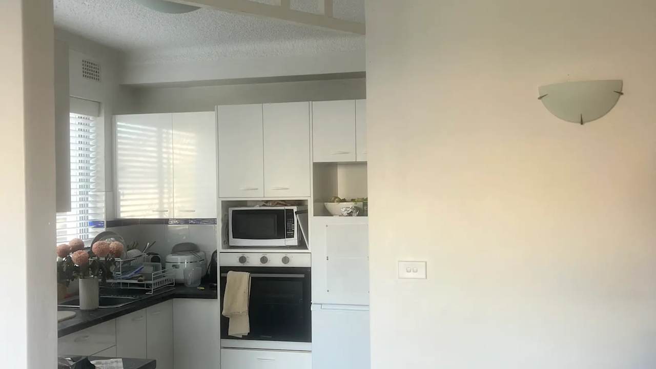 Furnished room in a flatshare