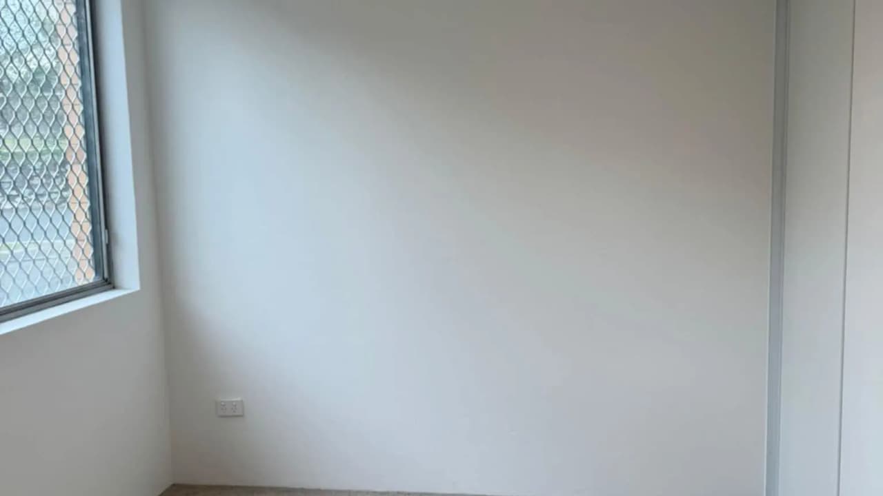 Whole property with 3 rooms for rent