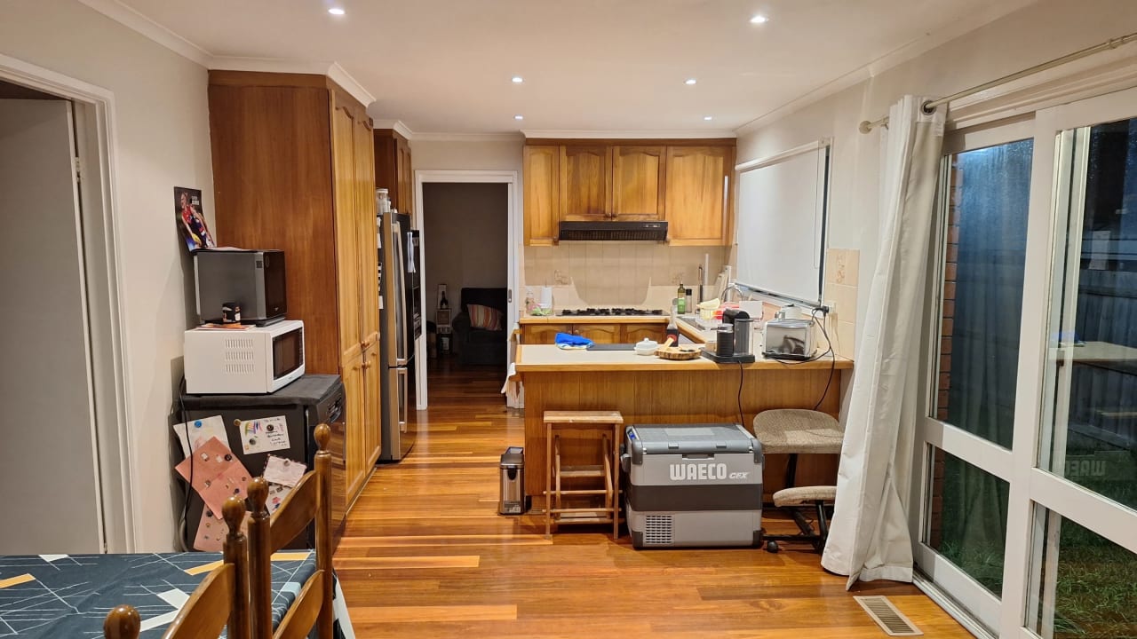 Unfurnished room in a share house