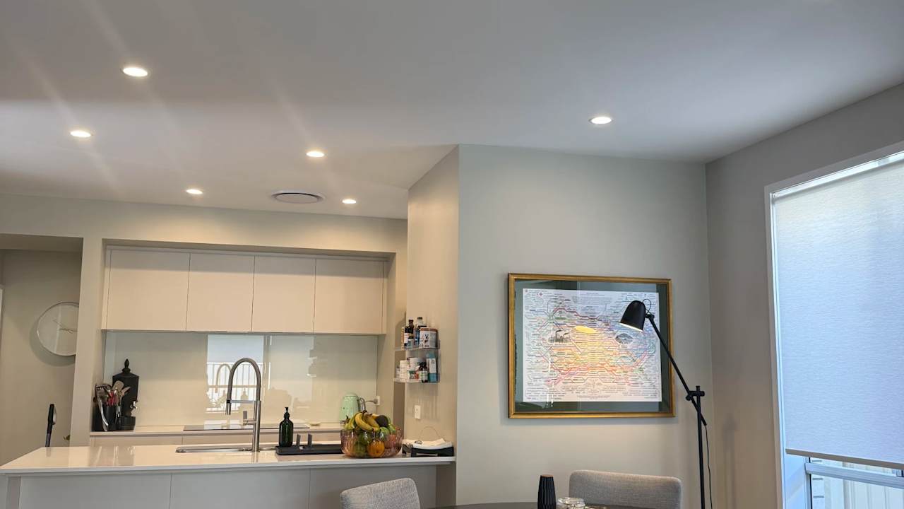 Room in a share house