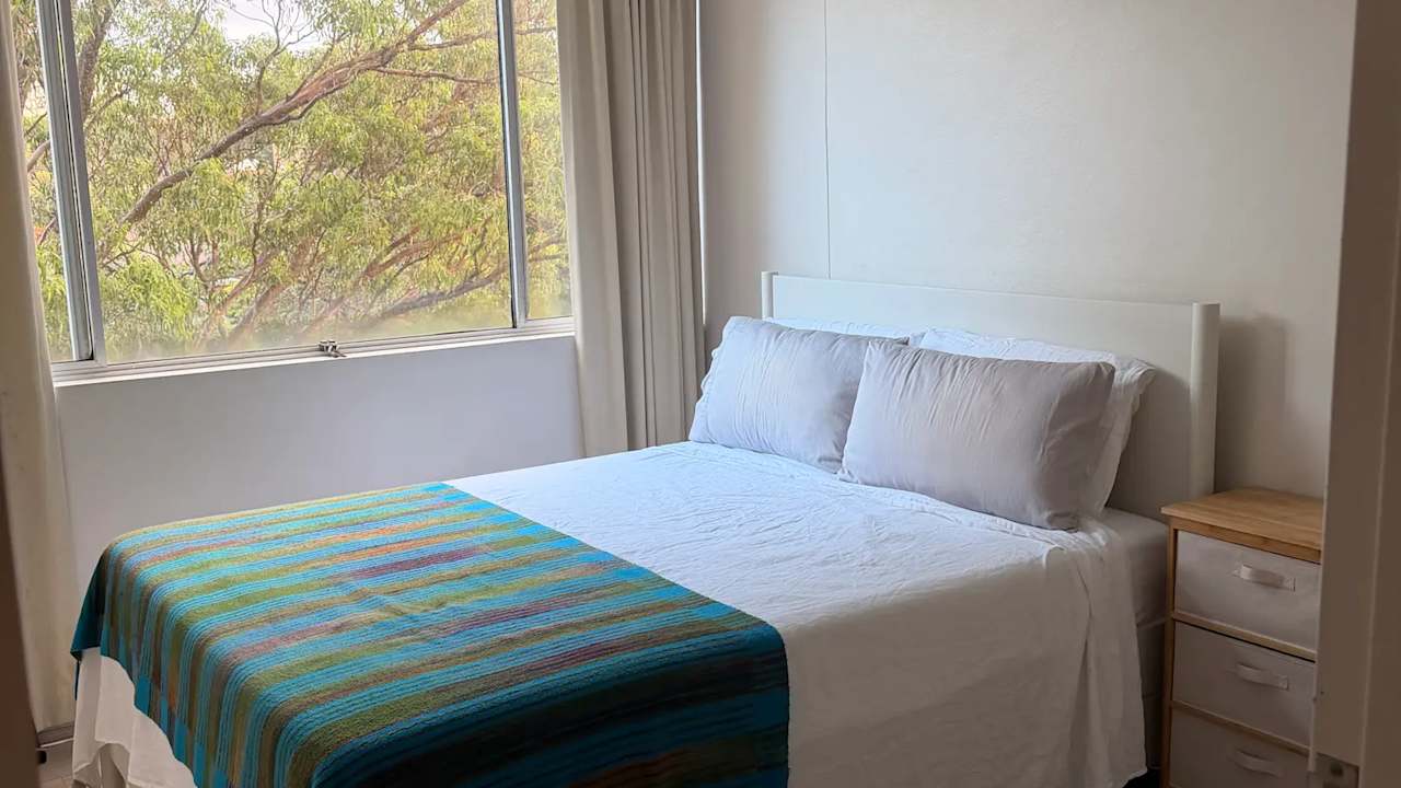 Unfurnished room in a flatshare