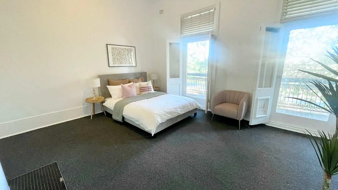 Room studio flat for rent