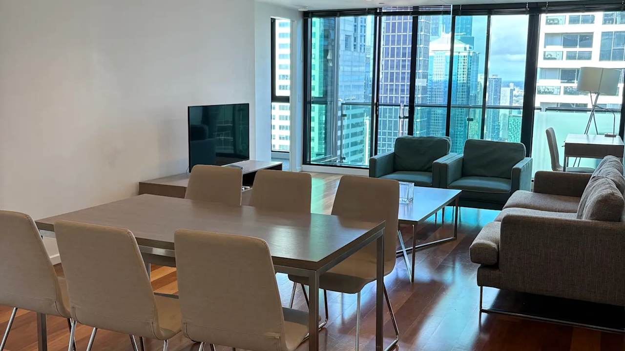 Furnished room in a flatshare