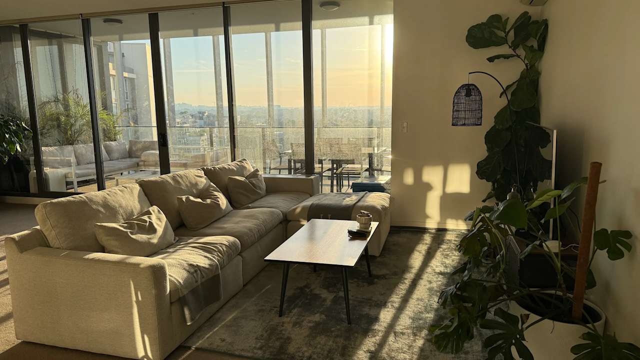 Unfurnished room in a flatshare