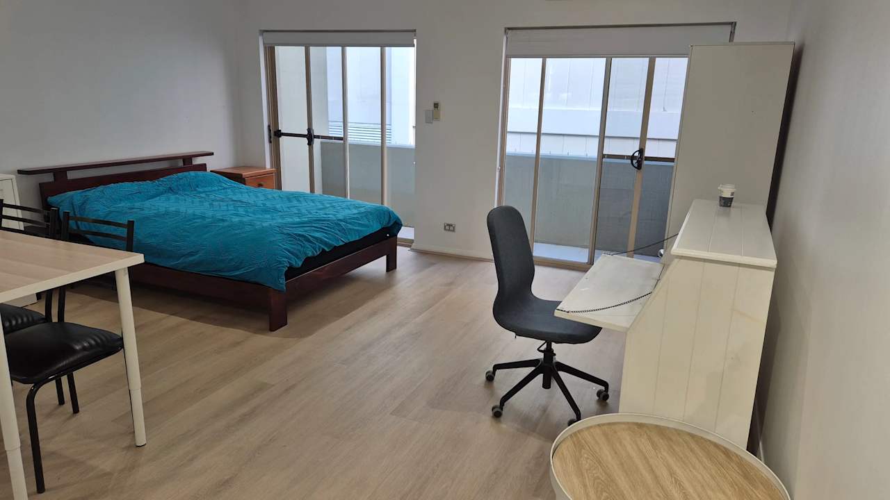 Furnished room studio flat for rent