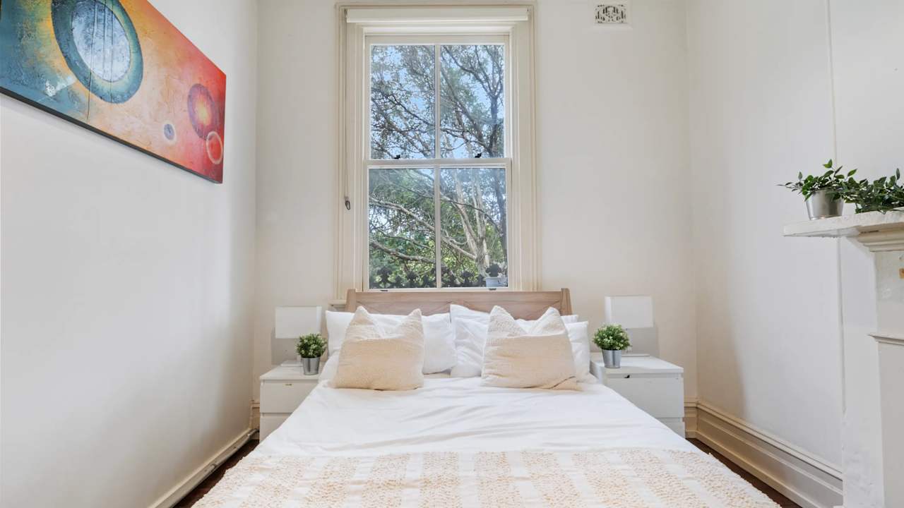 Furnished room in a share house